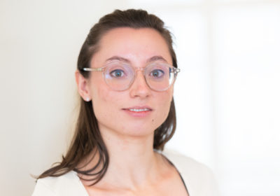 Portrait de Floriane DELBAERE, Avocate collaboratrice du cabinet DALDEWOLF